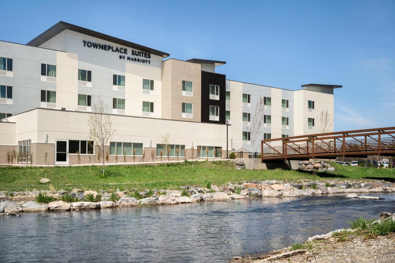 Towneplace Suites By Marriott Logan Exterior photo